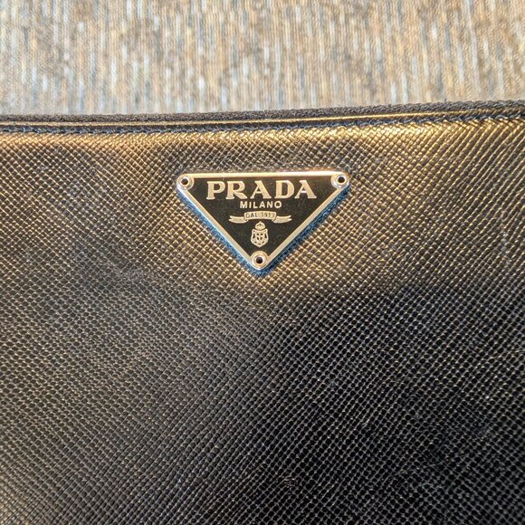 Authentic Prada Saffiano Zipper Wallet GUC - Picture 5 of 14